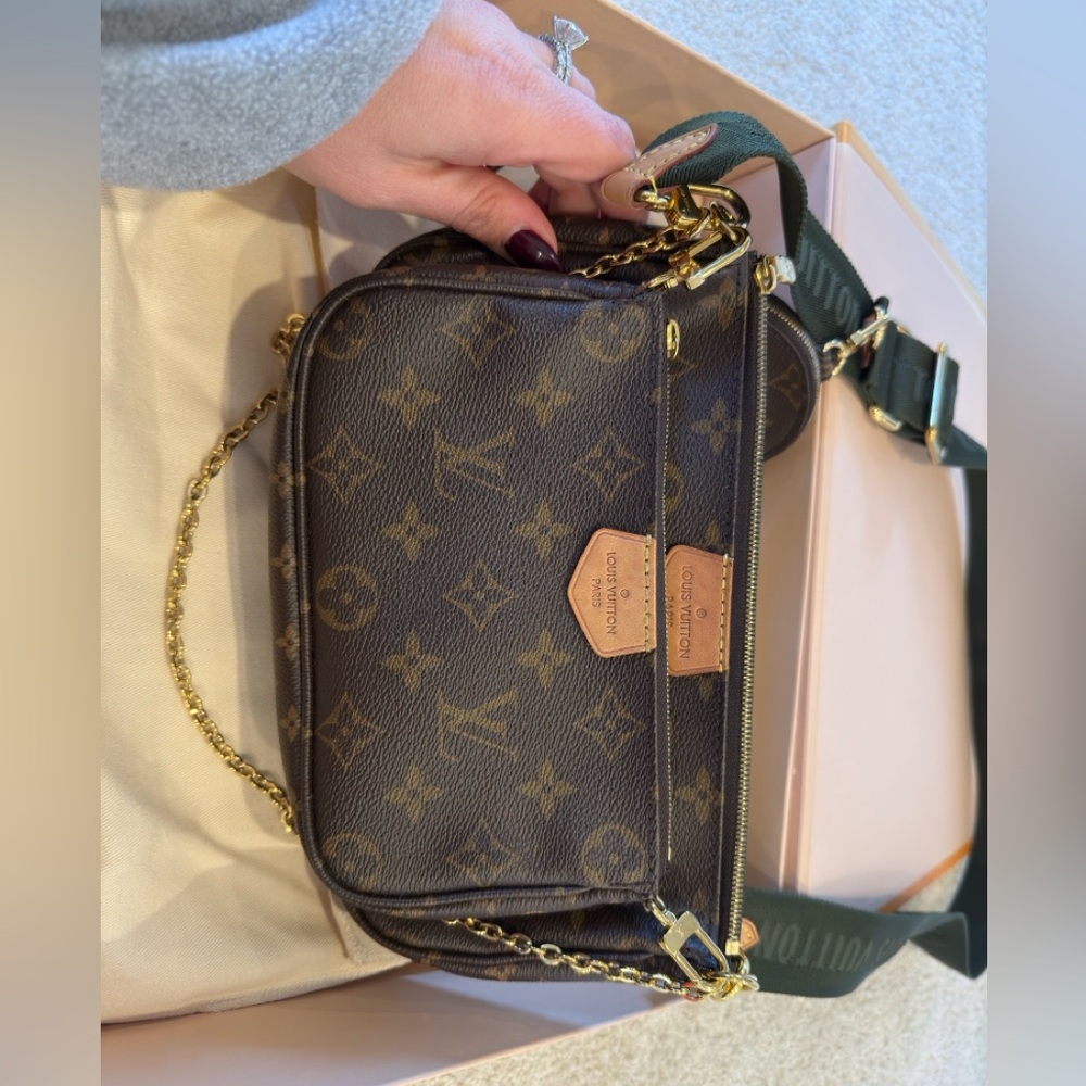 Louis Vuitton Multi Pochette Accessories Authentic Green - Picture 2 of 7